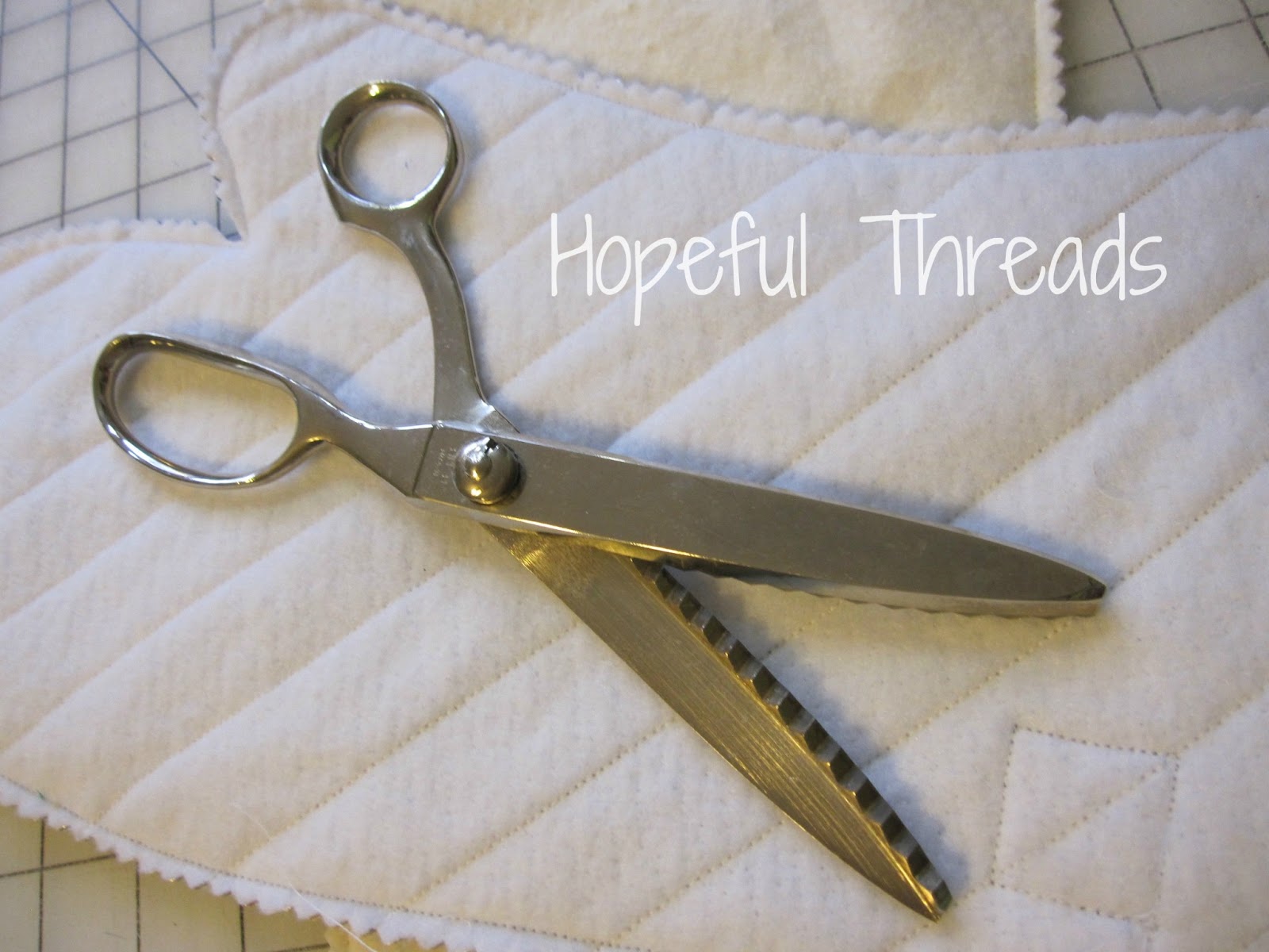 Hopeful Threads Sewing Essential Pinking Shears