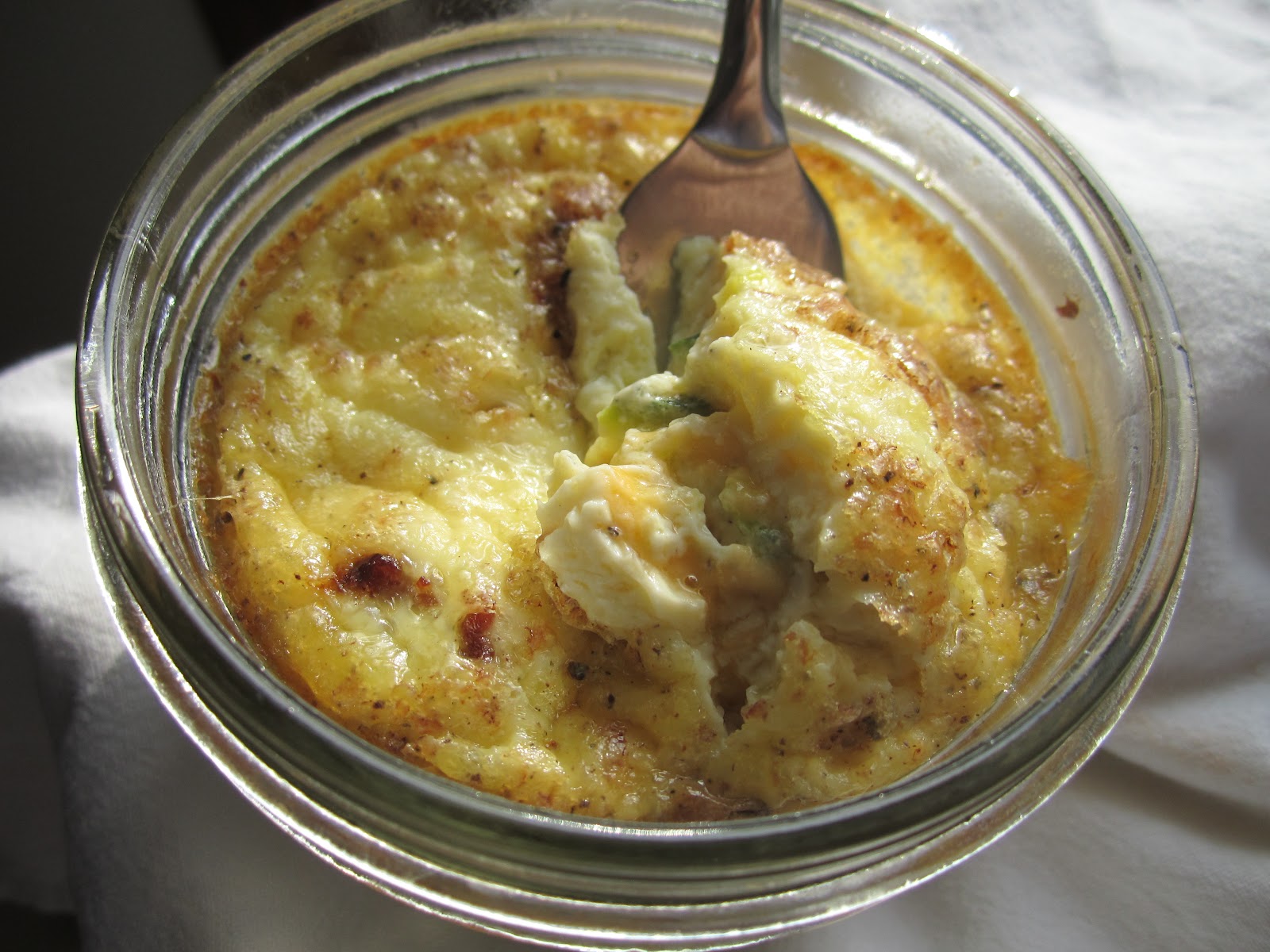 Stir it! Scrape it! Mix it! Bake it! Eggs in jars, part 2 Miniquiches