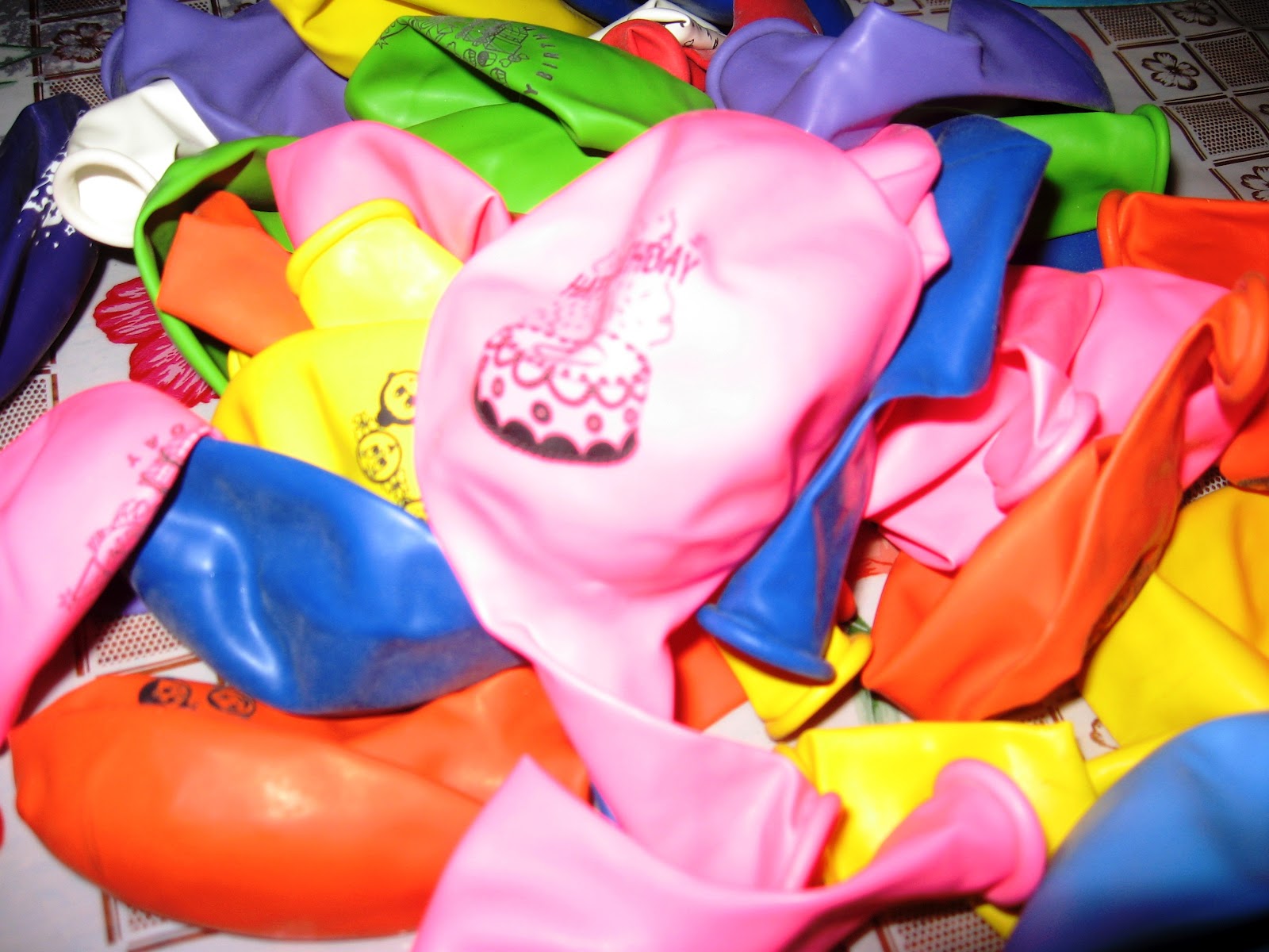 Belon Helium