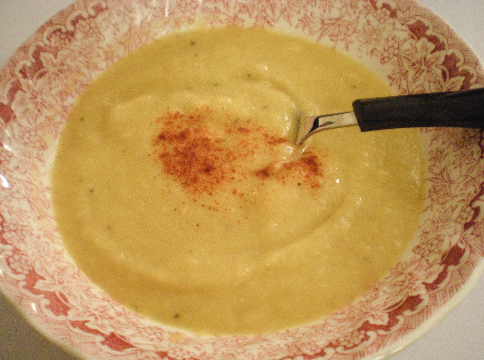 Random Cuisine NoCream Creamy Cauliflower Soup