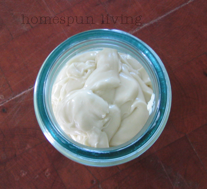 homespun living making moisturizer