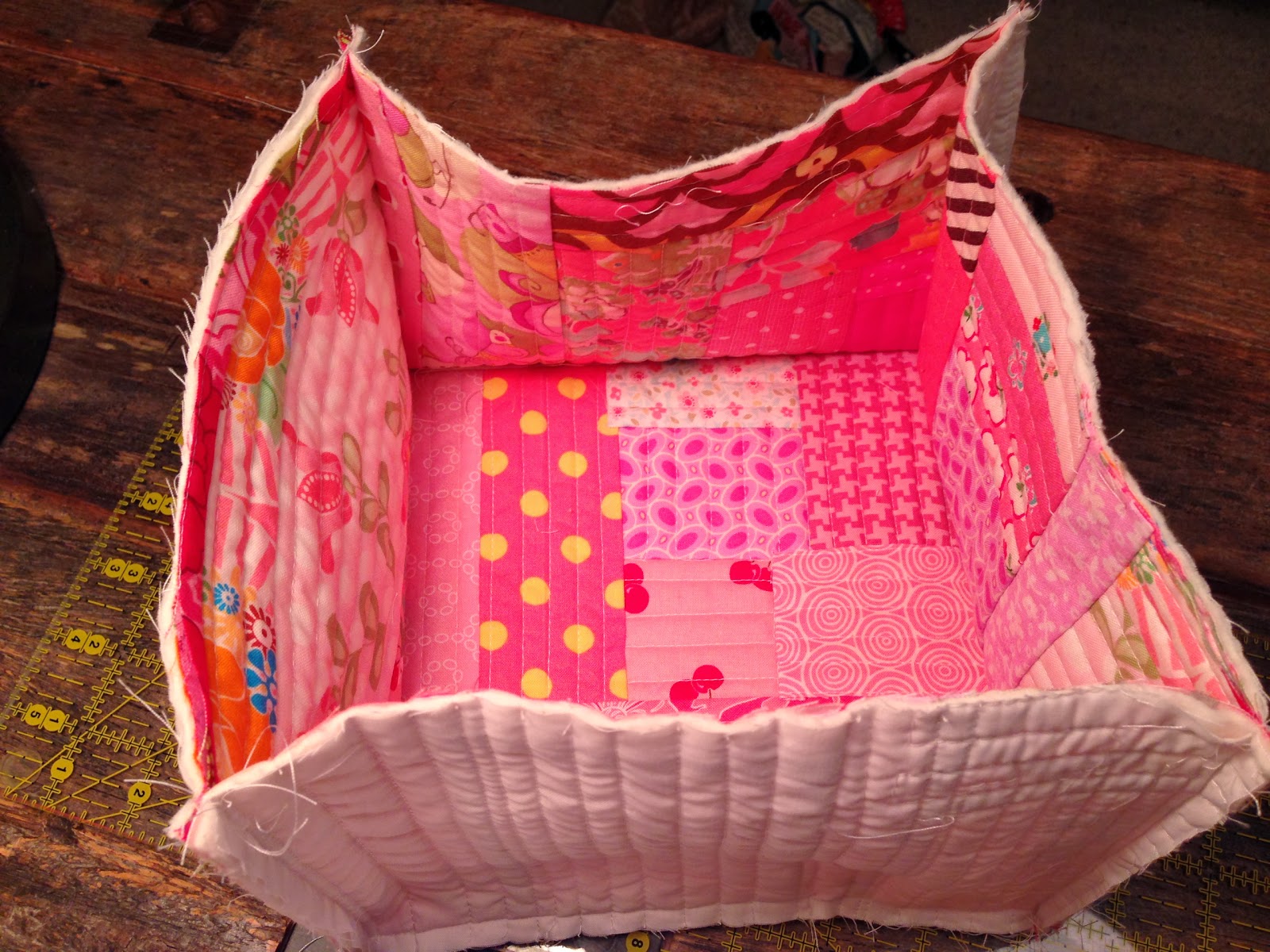 dream quilt create Lined Fabric Basket Tutorial