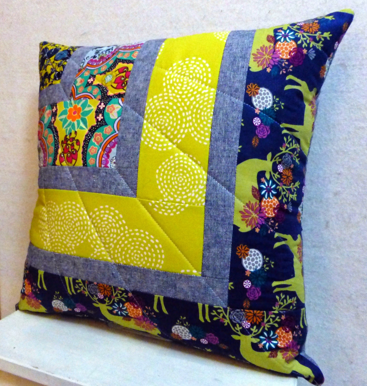 Just Jude Quarter Log Cabin Cushion Tutorial