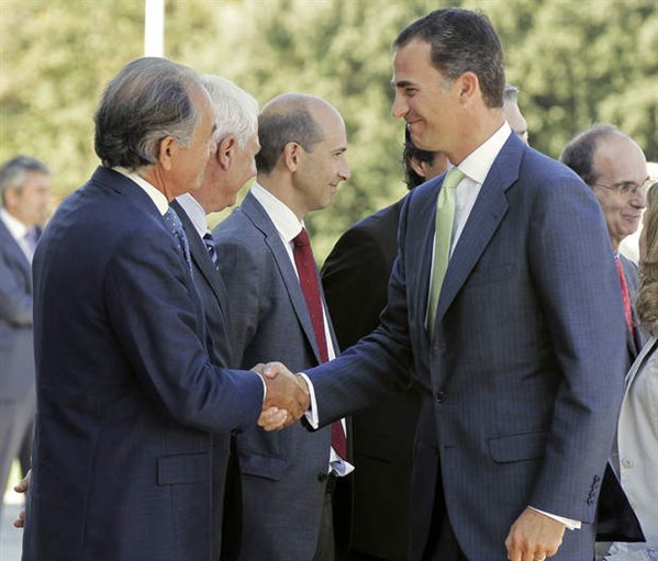 espana-encuentro-telecomunicaciones-los-principes-en-la-inauguracion-oficial-del-xxv-encuentro-de-las-telecomunicaciones-05%2524599x0.jpg