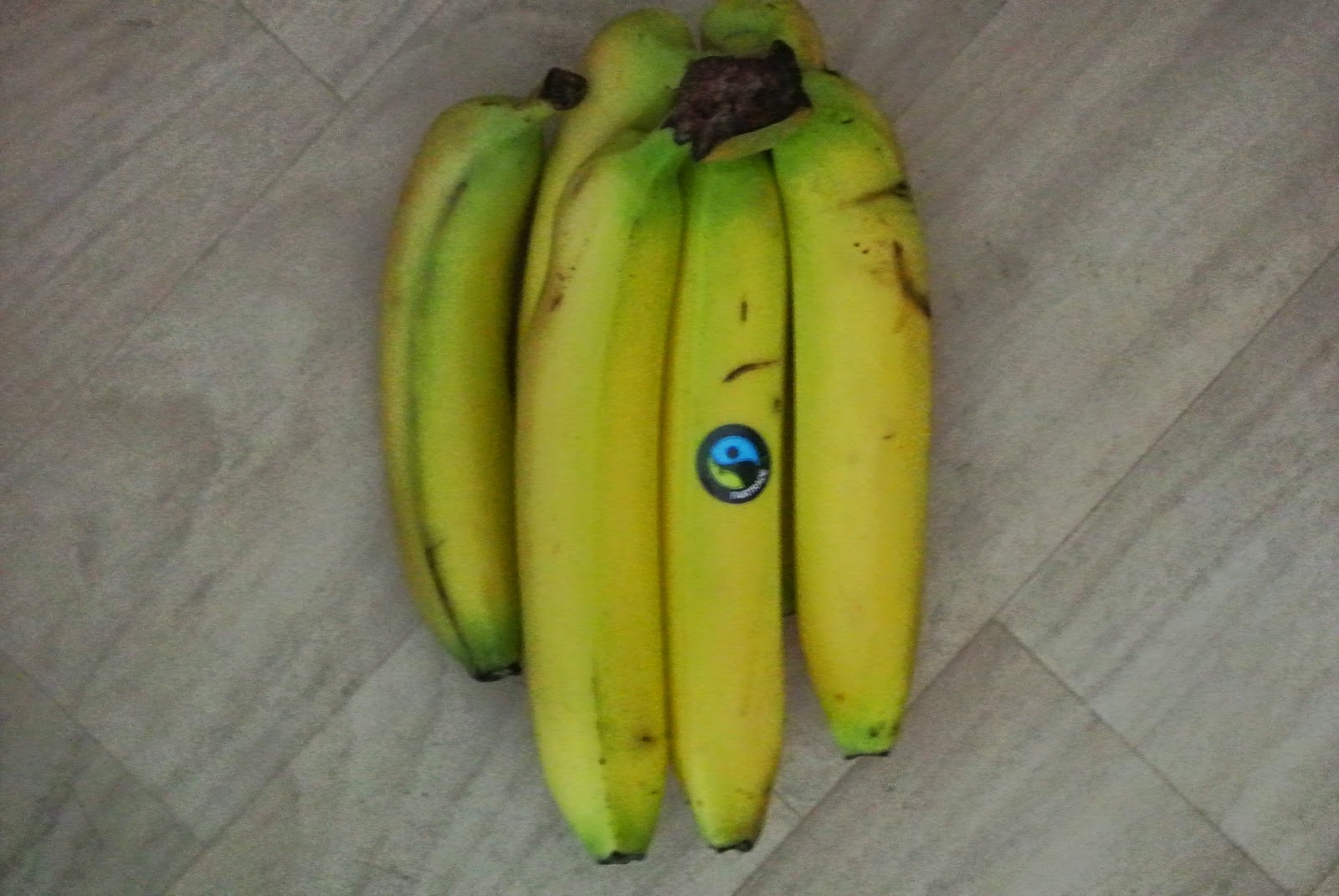 Bargain Brit Buys Lidl Organic bananas £1 for 6