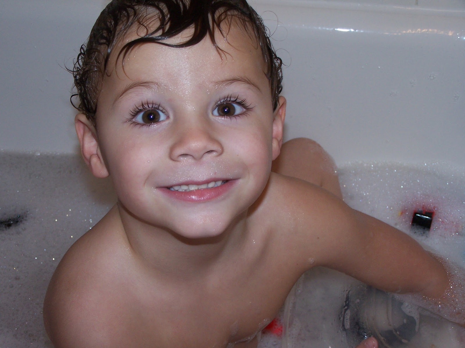 The Wade Family!: Bath boy!