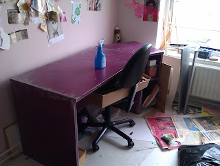 Bureau geschilderd.