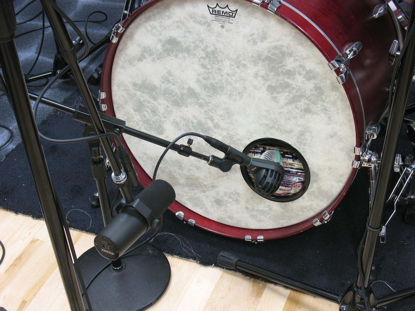 Massive Kick Drum Mic Review Recording Hacks Recording Hacks atelieryuwa.ciao.jp