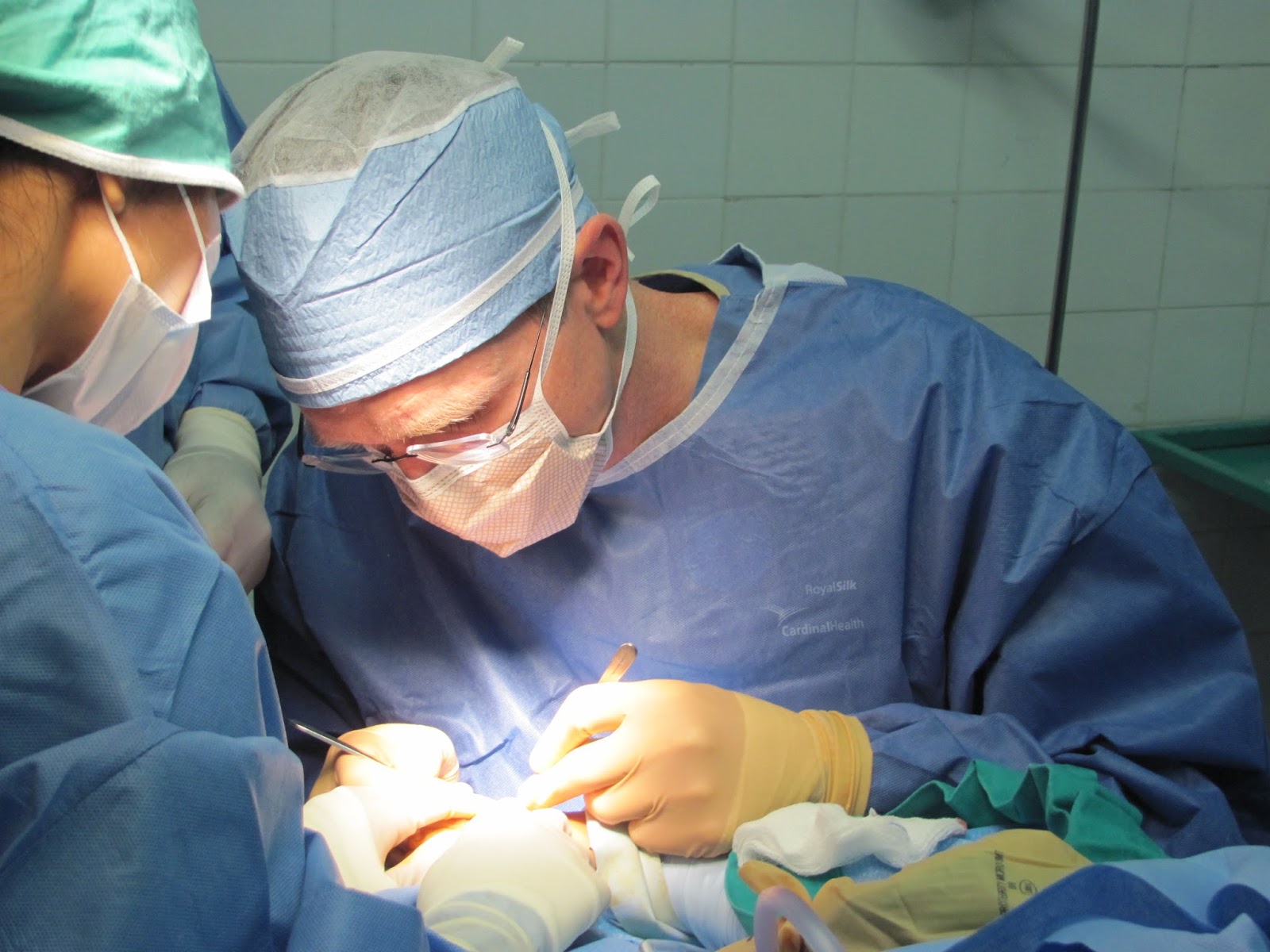 ortho surgeon Midget