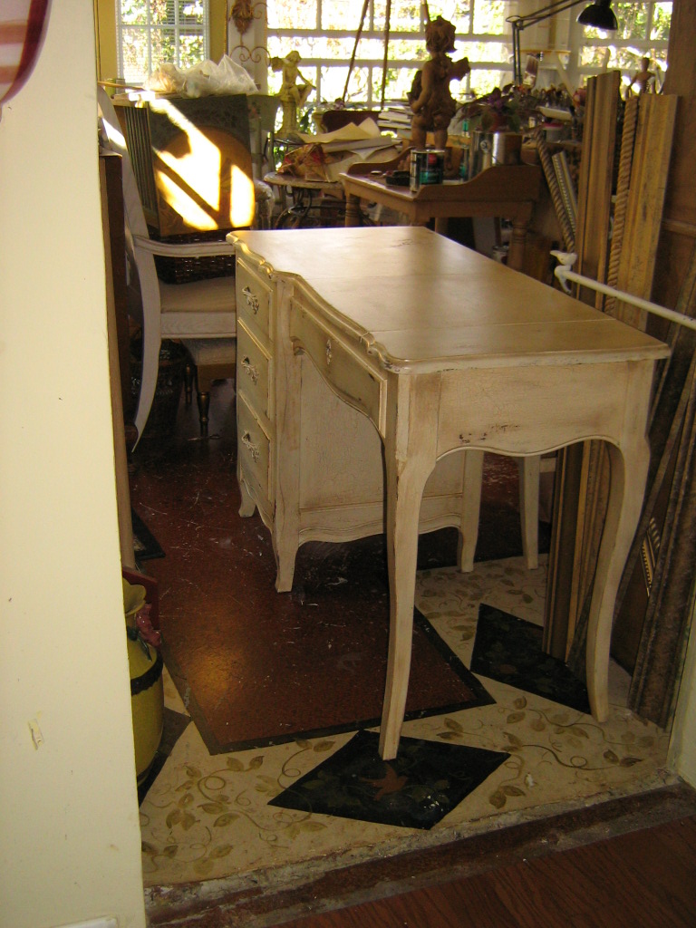 Lynda Bergman Decorative Artisan Painting An Old Desk Vanity To A