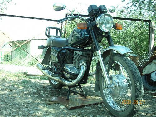 Moto: u0424u043eu0442u043e u043eu0442u0435u0447u0435u0441u0442u0432u0435u043du043du044bu0445 u043cu043eu0442u043eu0446u0438u043au043bu043eu0432.