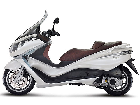 Click to view large (1600 x 1200 pixels) 2013 Piaggio X10 125 Scooter pictures , 480x360 pixels