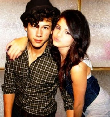Nick Jonas and Selena Gomez ♥