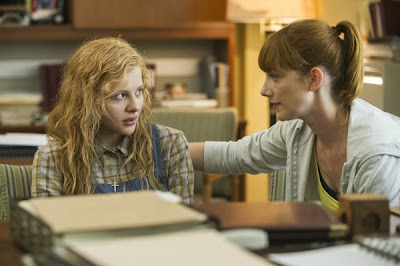 Judy Greer and Chloe Grace Moretz in Carrie