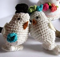http://www.ravelry.com/patterns/library/bride-and-groom-lovebirds