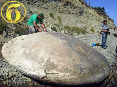 UFO Sightings Huge Disc UFO Found In Russia 2015, UFO Sightings