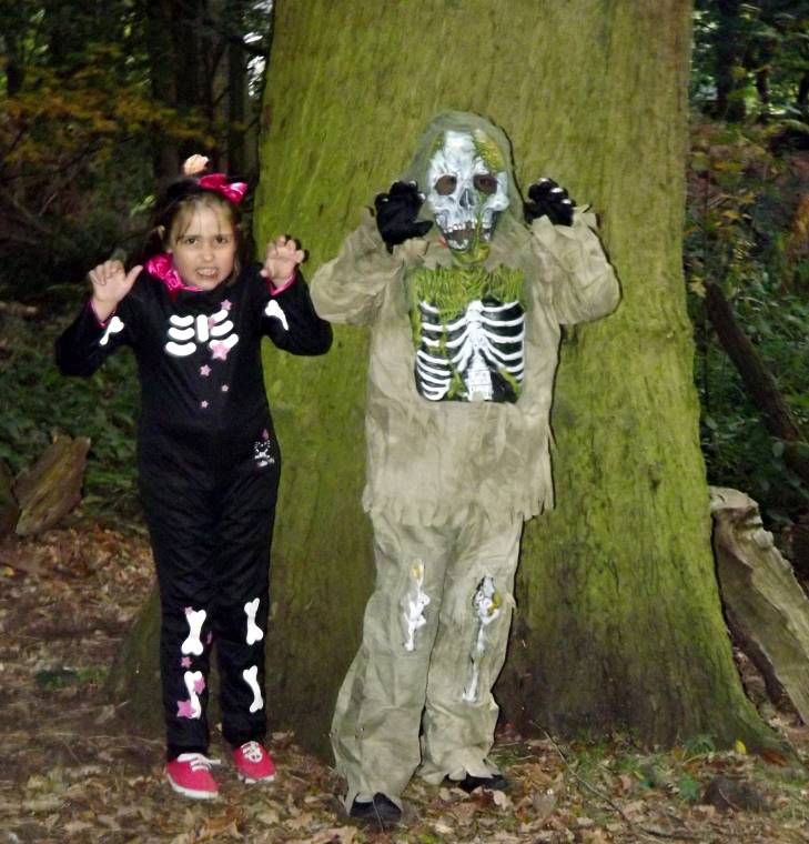 FancyDressOutfitters Halloween costume Review Claire Justine