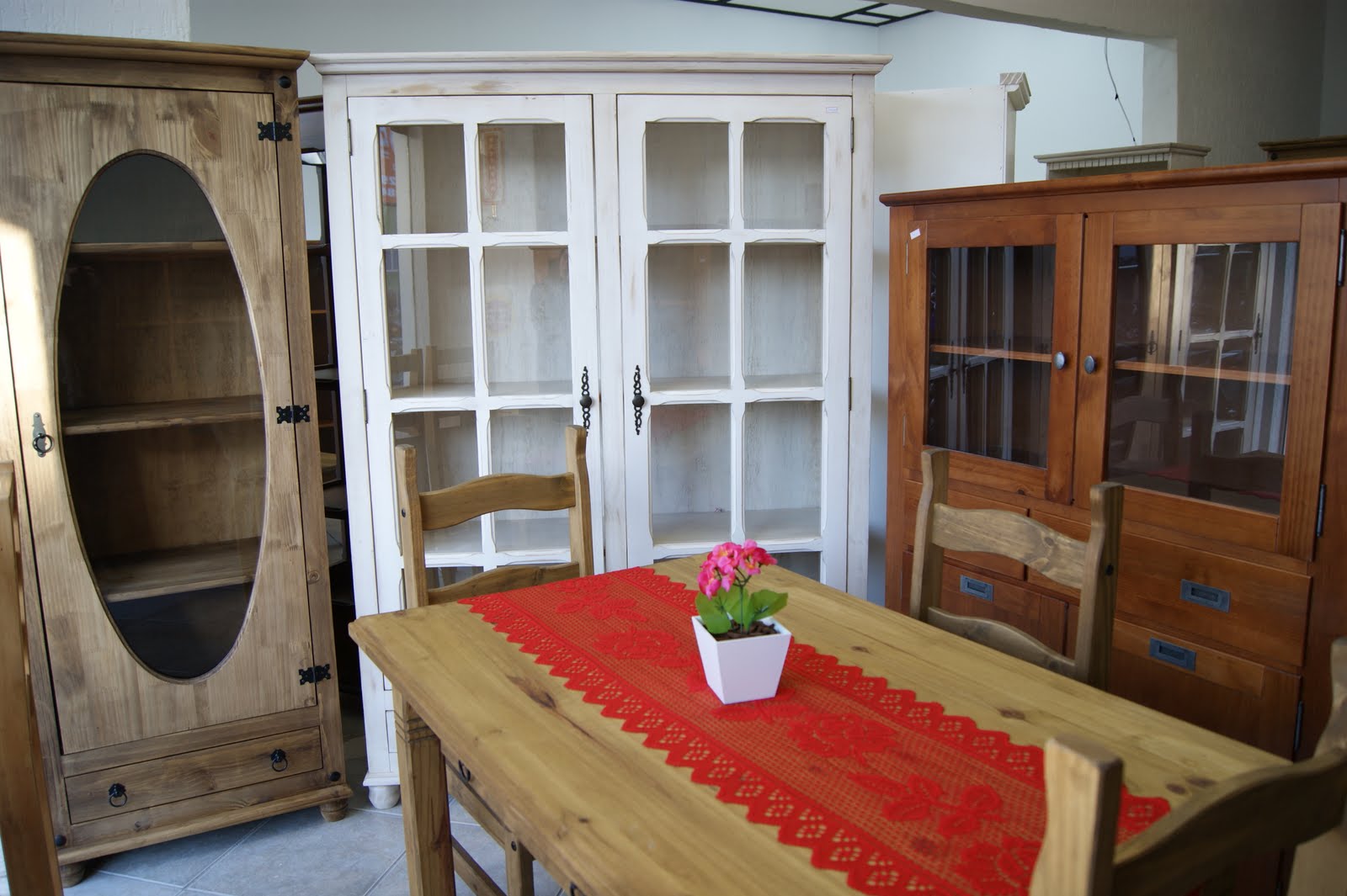 Outlet Móveis Vitrine da loja no Kobrasol