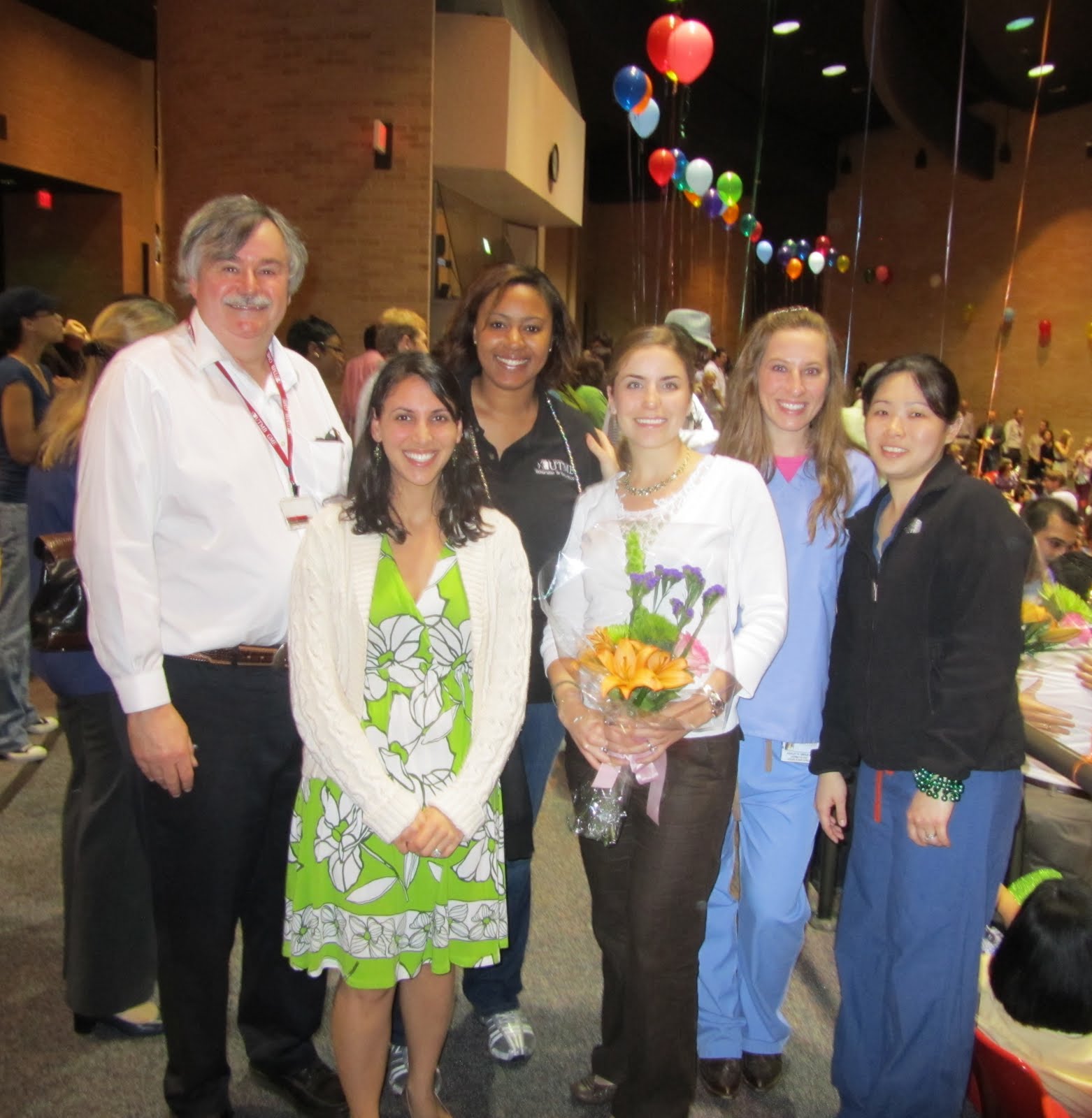 http://4.bp.blogspot.com/-EI7lZ2EldZw/TYJOjtoFyEI/AAAAAAAAAH4/BSEoXlrAnQI/s1600/LindseyHunterIMG_0345.jpg
