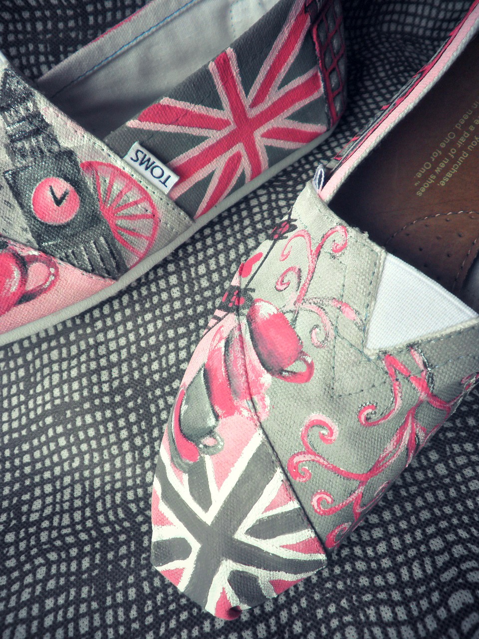 Specs and Wings British Invasion TOMS Through Rose Specs and Wings British Invasion TOMS Through Rose