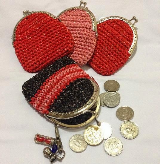 Knot This Time Mom!: Metal Framed Crochet Coin Purse (Free Pattern)