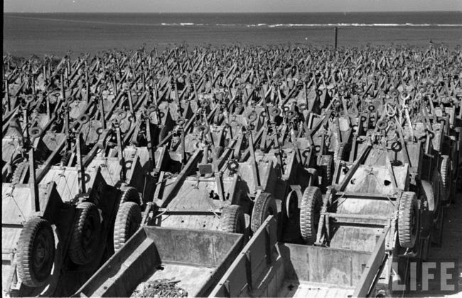Jeep+Graveyard+on+the+Island+of+Okinawa,+Japan,+1949+(33).jpg