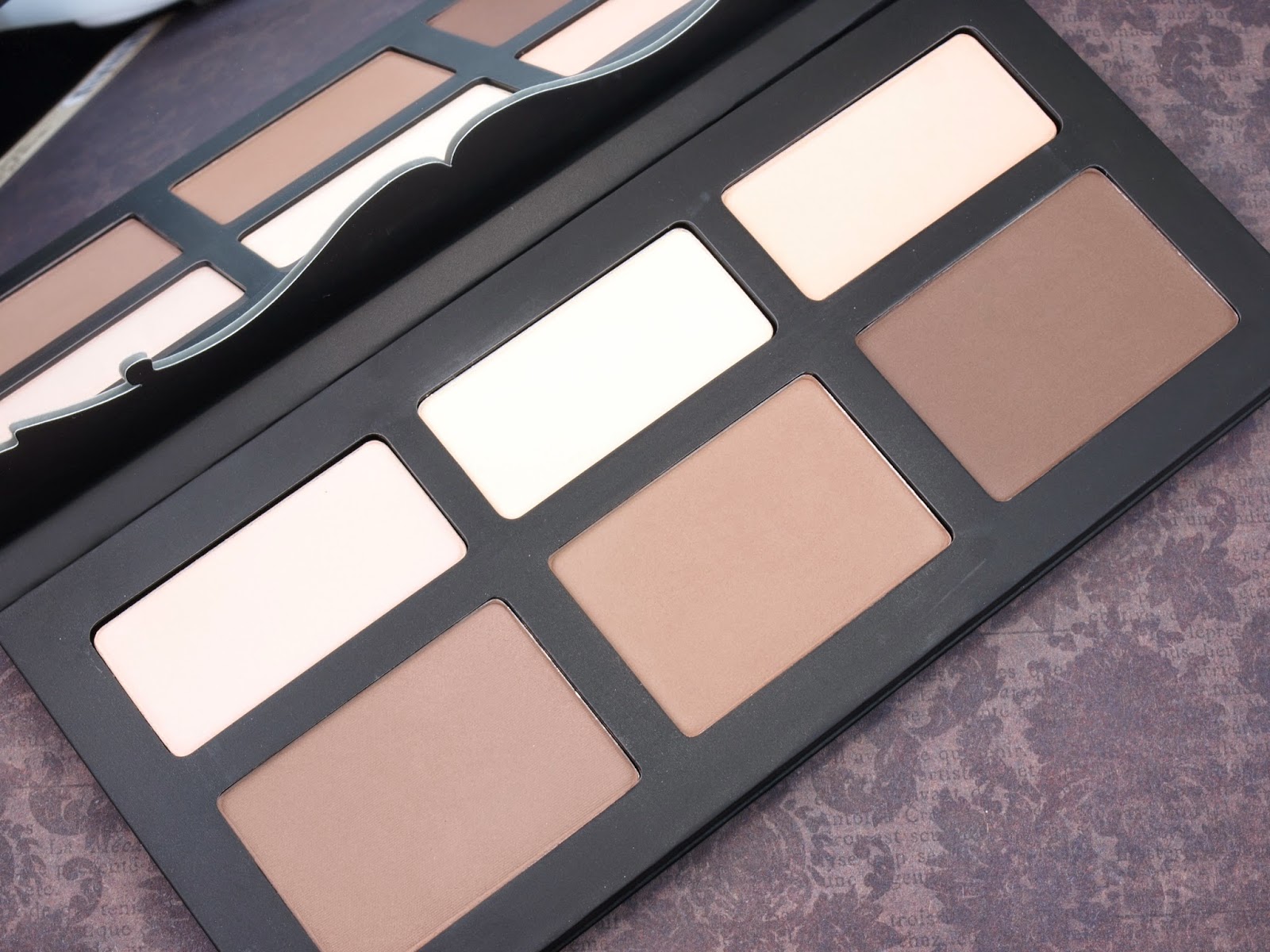 Kat Von D Shade + Light Contour Palette & Contour Brush Review and
