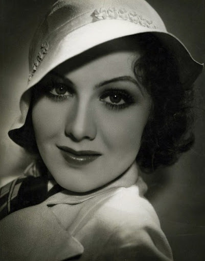 Official Blog Of Author Columnist Michael Thomas Barry December 2011