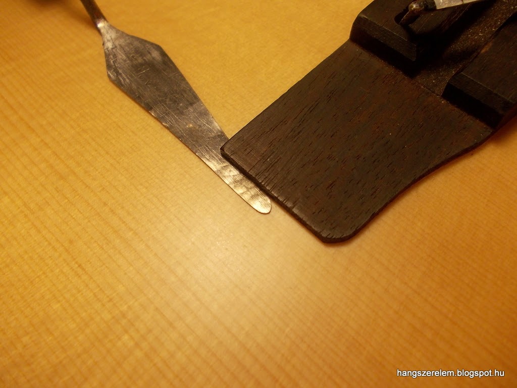 Cort klasszikus elektroakusztikus gitár hangszerjavítás loose Cort acoustic guitar bridge