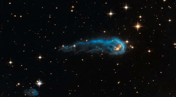 Hubble Potret Gambar Aneh di Luar Angkasa