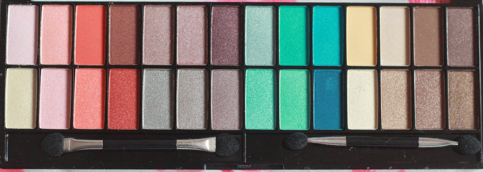 Action MAX & MORE 28 color eyeshadow palette The Budget Life