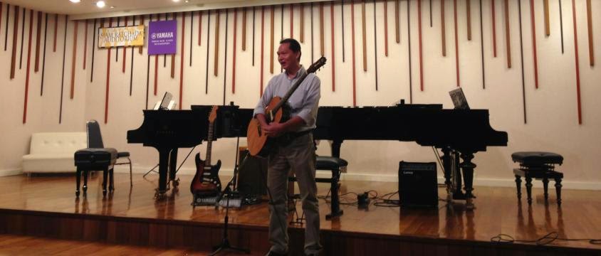 อ.เด่น วิจักร โยธิน Fingerstyle