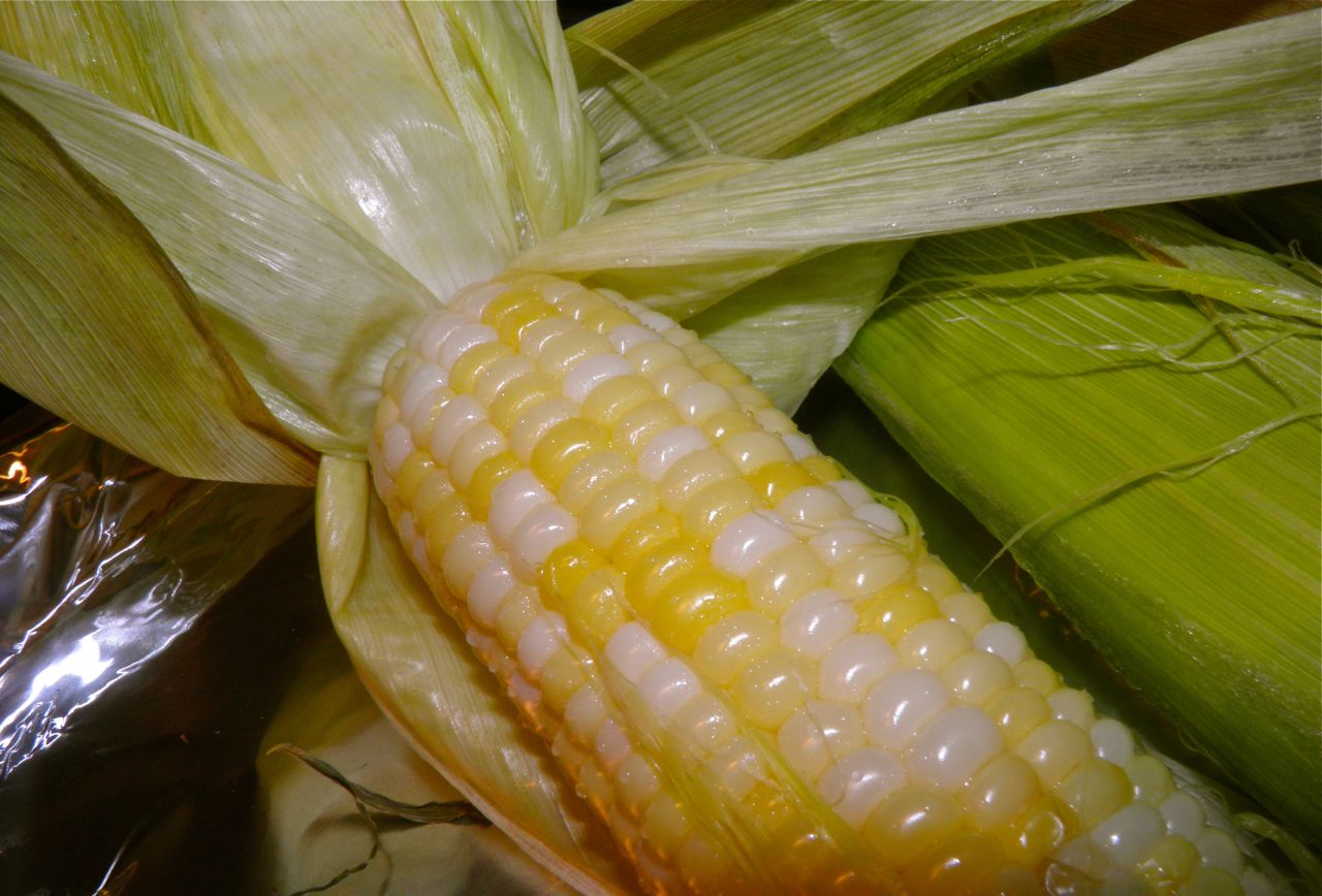 Docaitta Lifestyle How to Bake Corn in its Husk