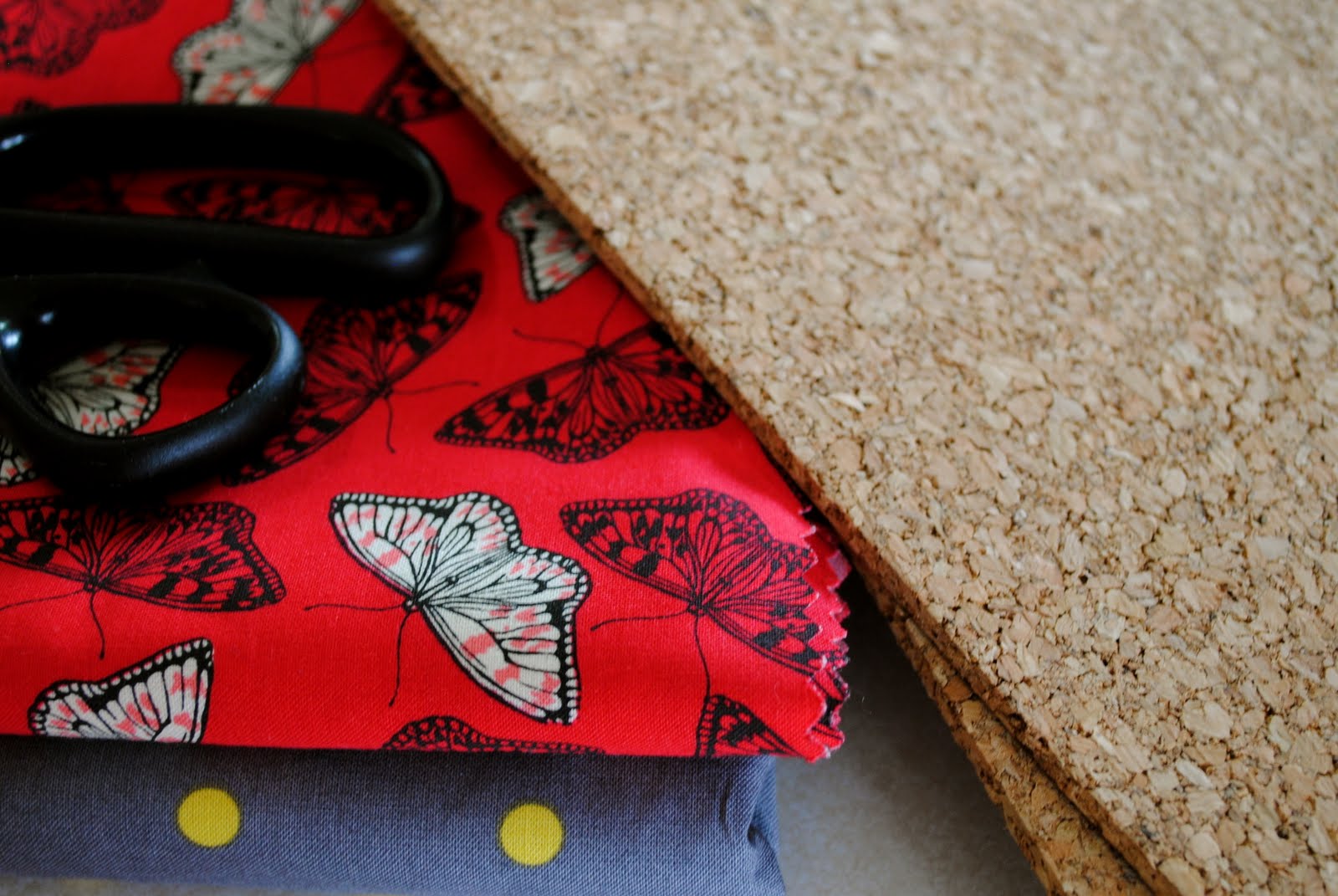 Alexandra's Joys Fabric cork board tutorial