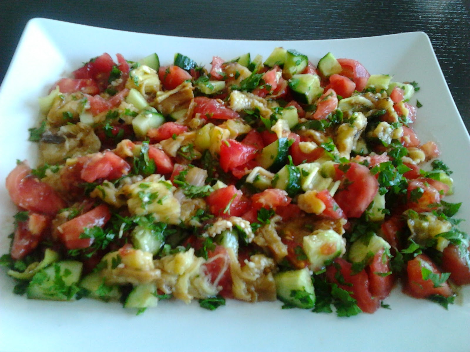 Patlıcan Salatası Tarifi Patlıcan Salatası Tarifi