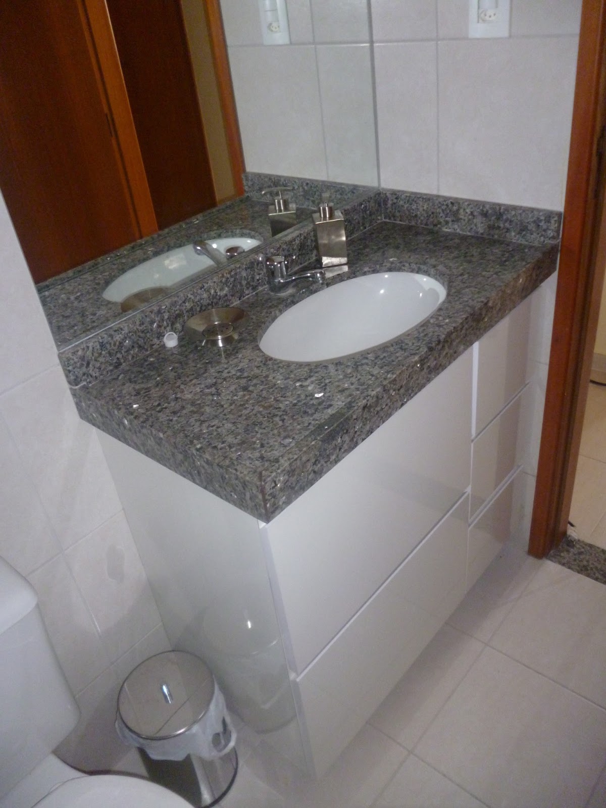 VIA ART FERRO Contato (81)988331092 Email viaartferro@gmailcom AMBIENT -> Armario Para Banheiro Firenze VIA ART FERRO Contato (81)988331092 Email viaartferro@gmailcom AMBIENT -> Armario Para Banheiro Firenze