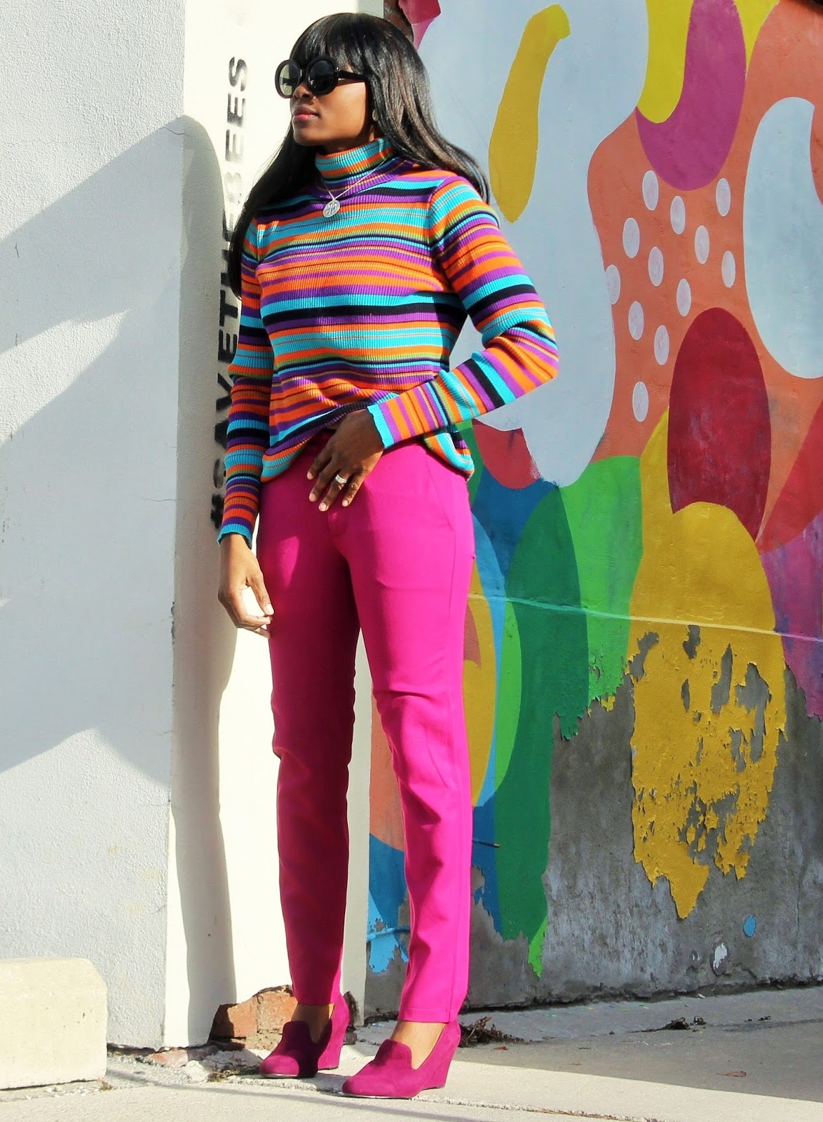CANDY STRIPED TURTLE NECK SWEATER CANDY STRIPED TURTLE NECK SWEATER