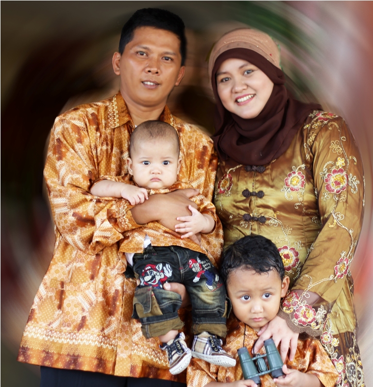 Cara Edit Background Foto Keluarga Hello, I'm Ayu