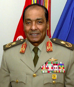 المشير طنطاوي يحتفظ بحقيبة الدفاع في الحكومة المصرية الجديدة