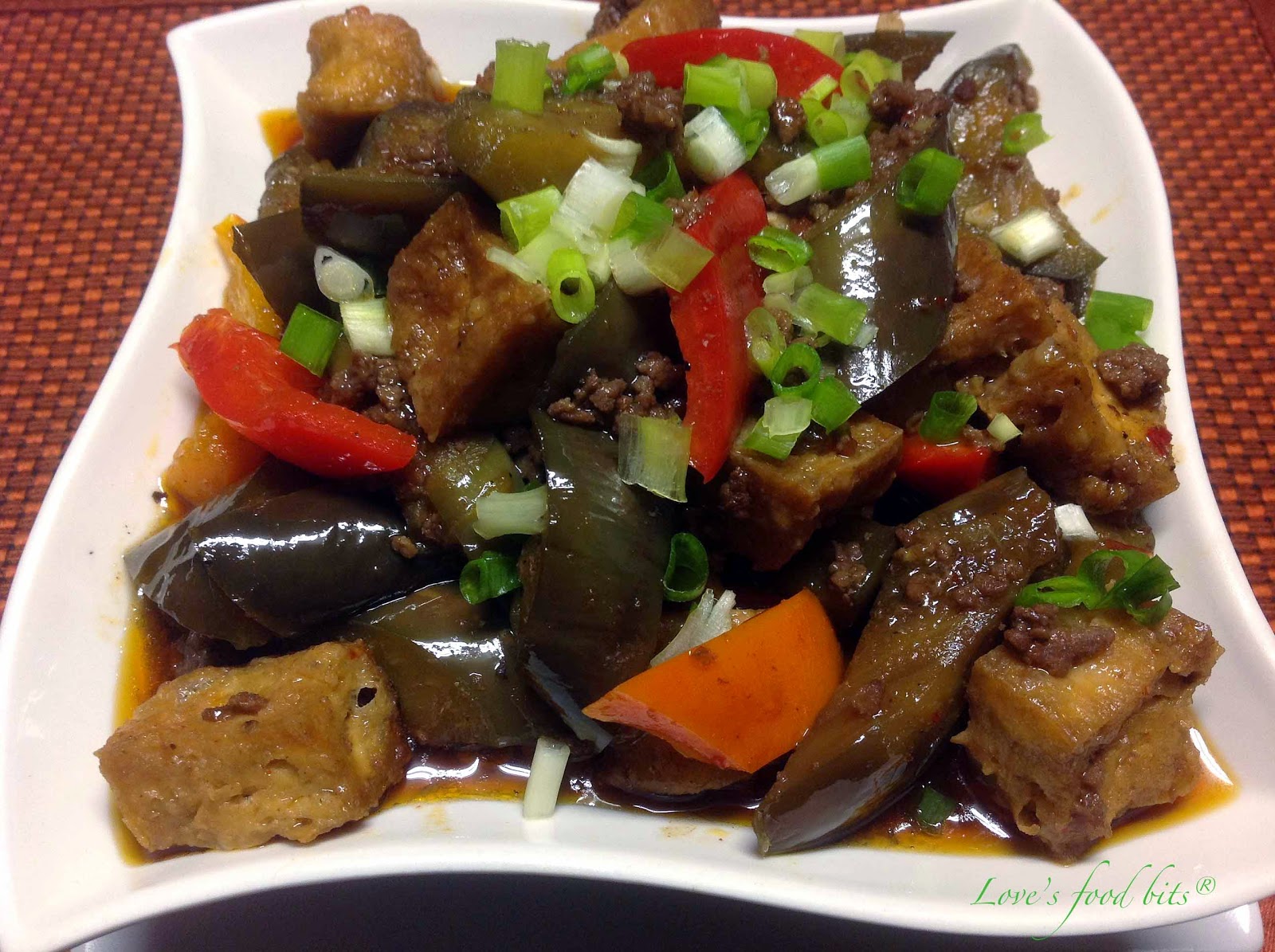 Love's Food Bits Spicy Eggplants with Fried Tofu and Red Bell Pepper