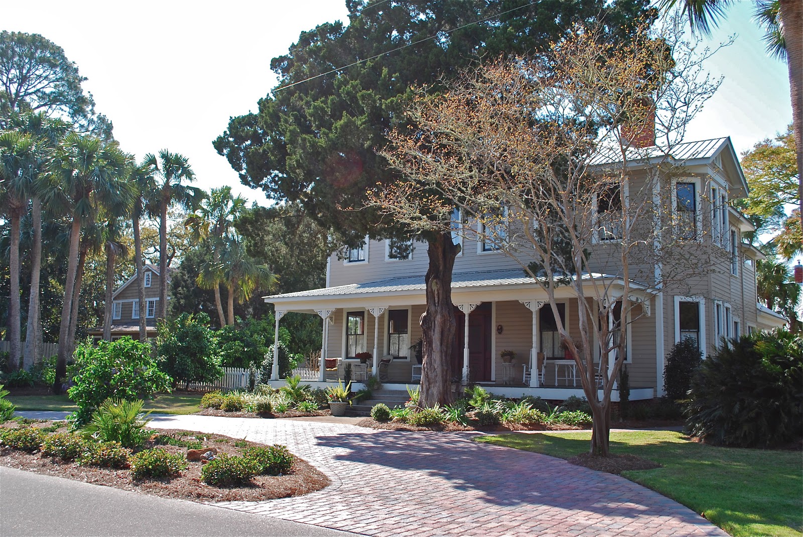 BLUE SKY AHEAD Apalachicola Historic Homes