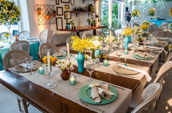 decoracao de casamento azul e amarelo em sitio: : Casamento: Decoração com Azul Tiffany, Branco e Amarelo Ouro decoracao de casamento azul e amarelo em sitio: : Casamento: Decoração com Azul Tiffany, Branco e Amarelo Ouro