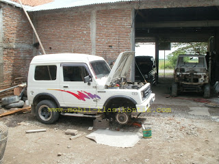Nah makanya Suzuki katana 4 WD ini harganya juga masih tinggi biarpun