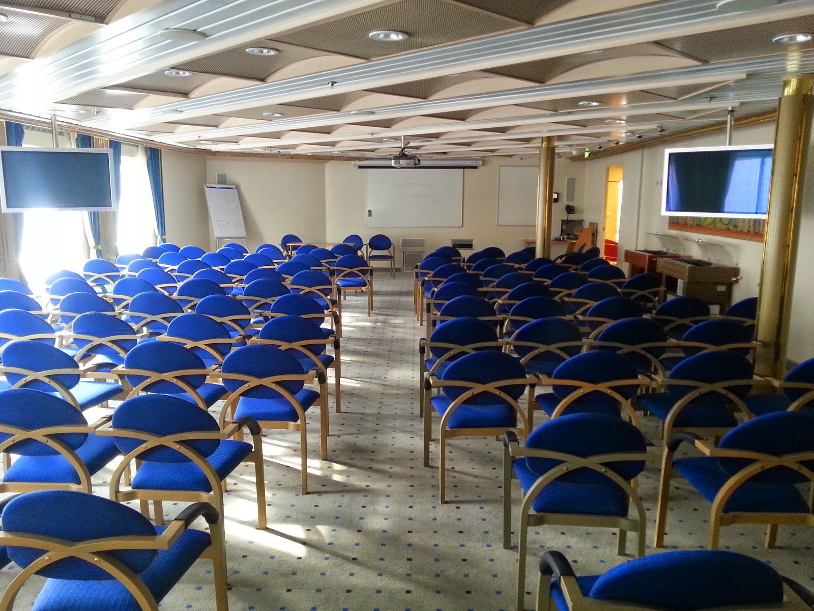 Hurtigruten MS Nordkapp - Amundsen Conference Room Hurtigruten MS Nordkapp - Amundsen Conference Room