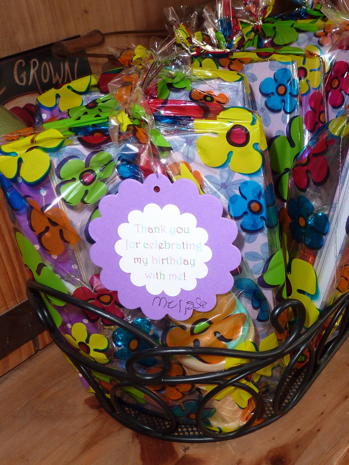 No time to be bored Flower Party