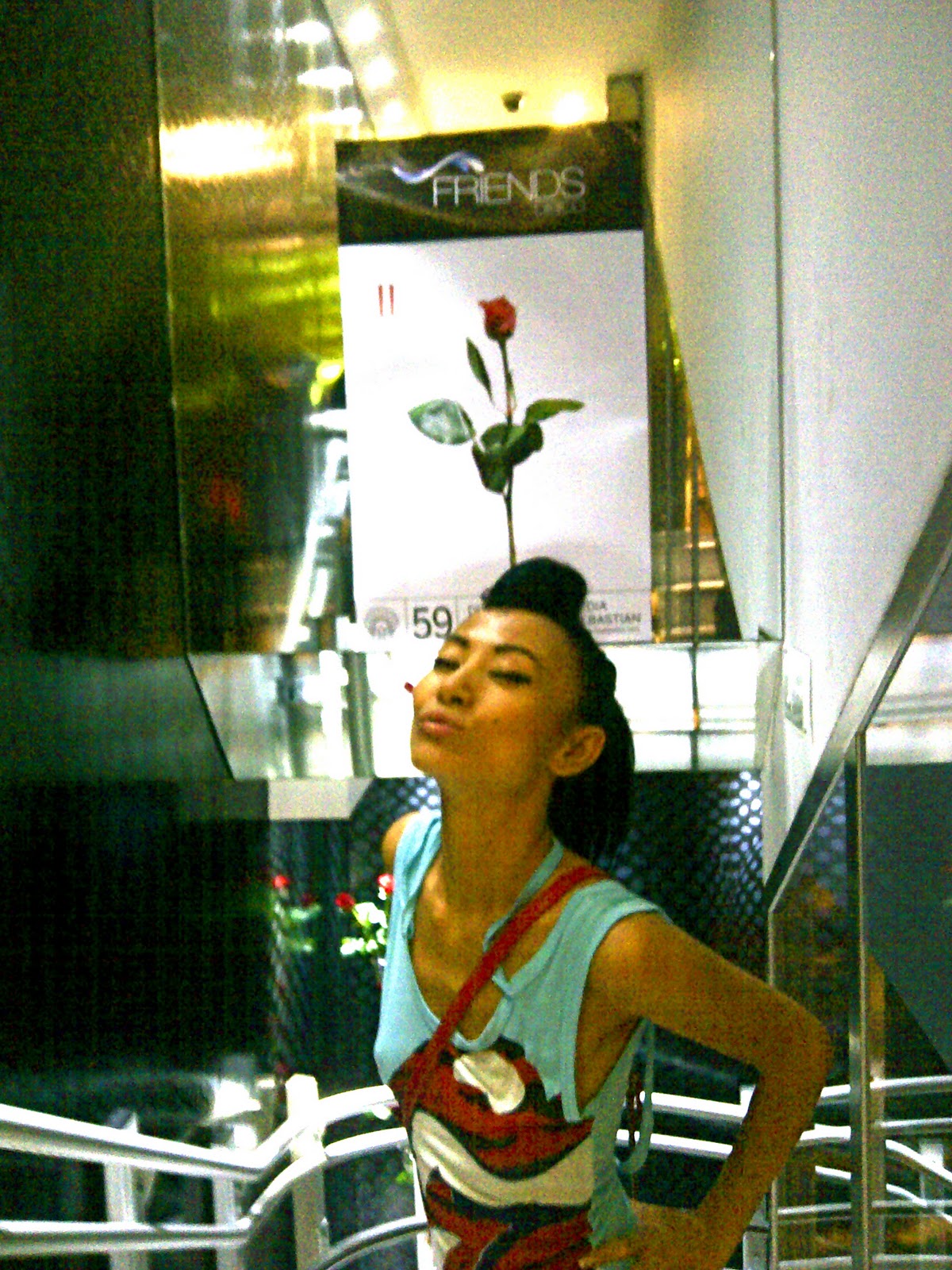 http://4.bp.blogspot.com/-EaHb4zm1bsY/Tok-Iu8GoeI/AAAAAAAANBs/j3MFjKL8ZKU/s1600/San+Sebastia%25CC%2581n-20110923-08449.jpg