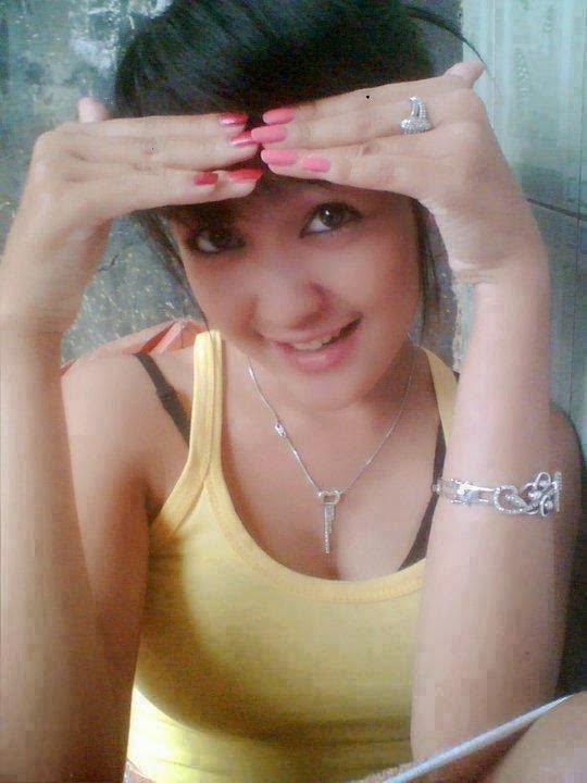 dating site chat rooms hot glasses geek girls