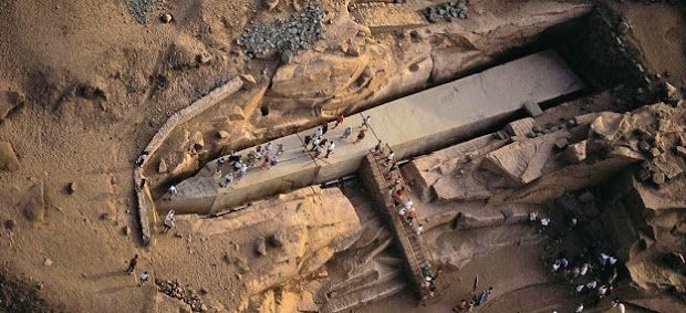 1. Obelisk yang tidak diselesaikan 1. Obelisk yang tidak diselesaikan