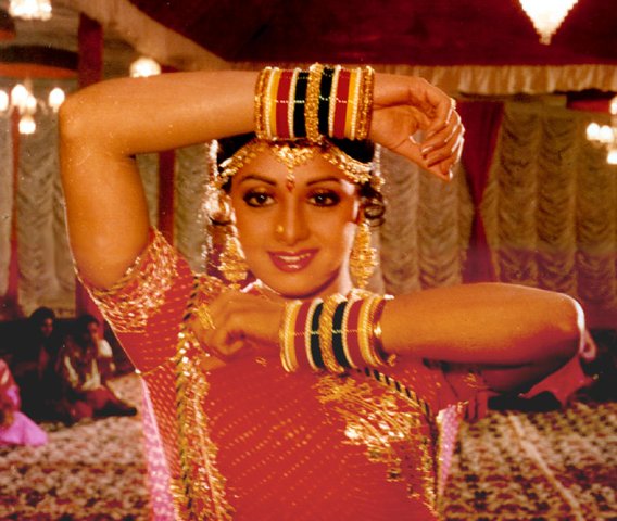 sreedevi sexy dances Teen round up duncan
