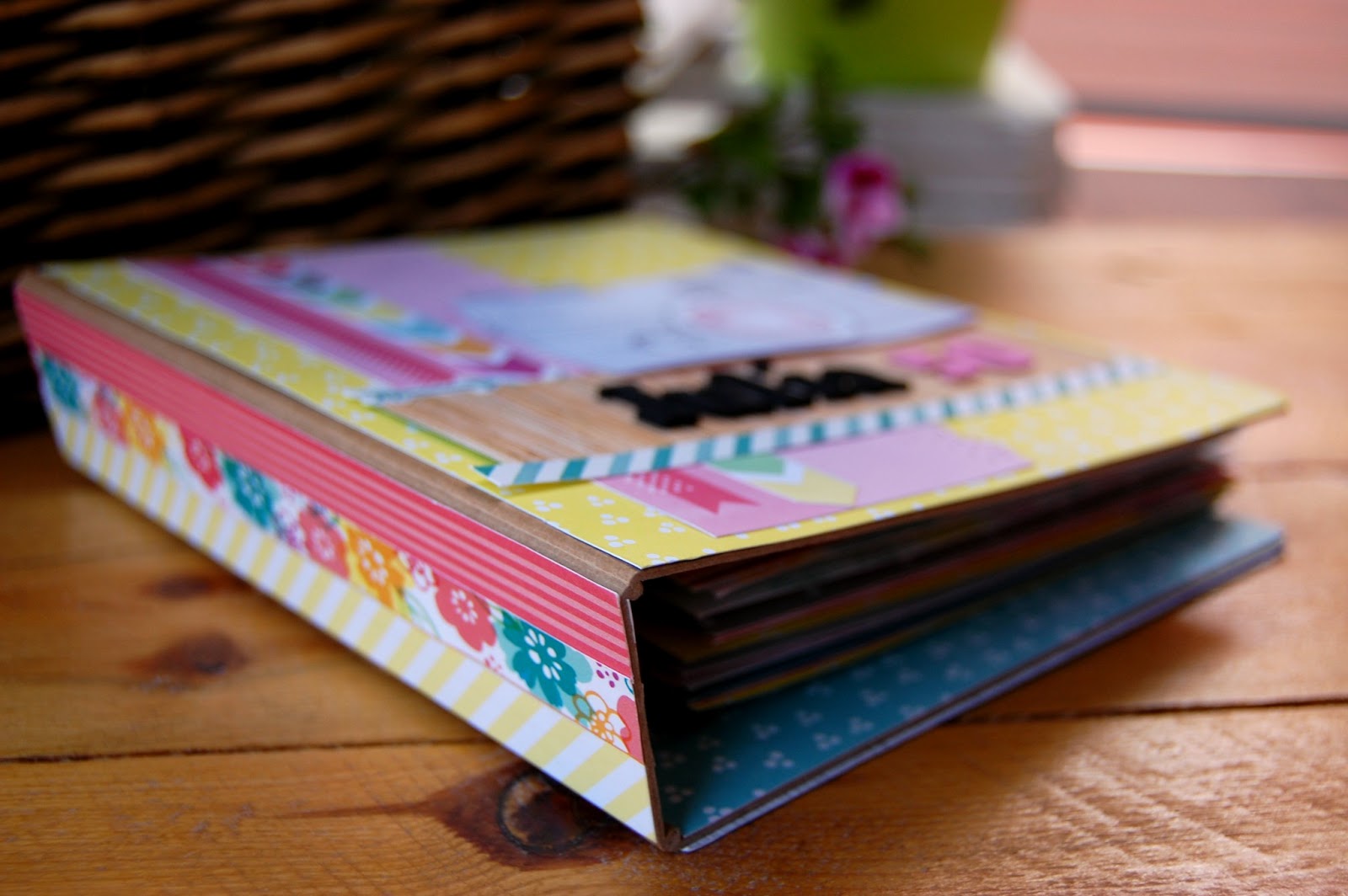 Inspiracion de hoy Scrapbooking álbum para mama (2ª parte)